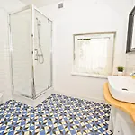 White Sand Centrum סופוט